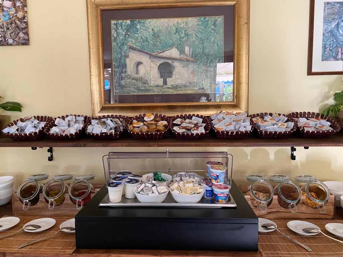 Casa Albergo Sorriso (Adults Only) Лимоне-суль-Гарда Экстерьер фото